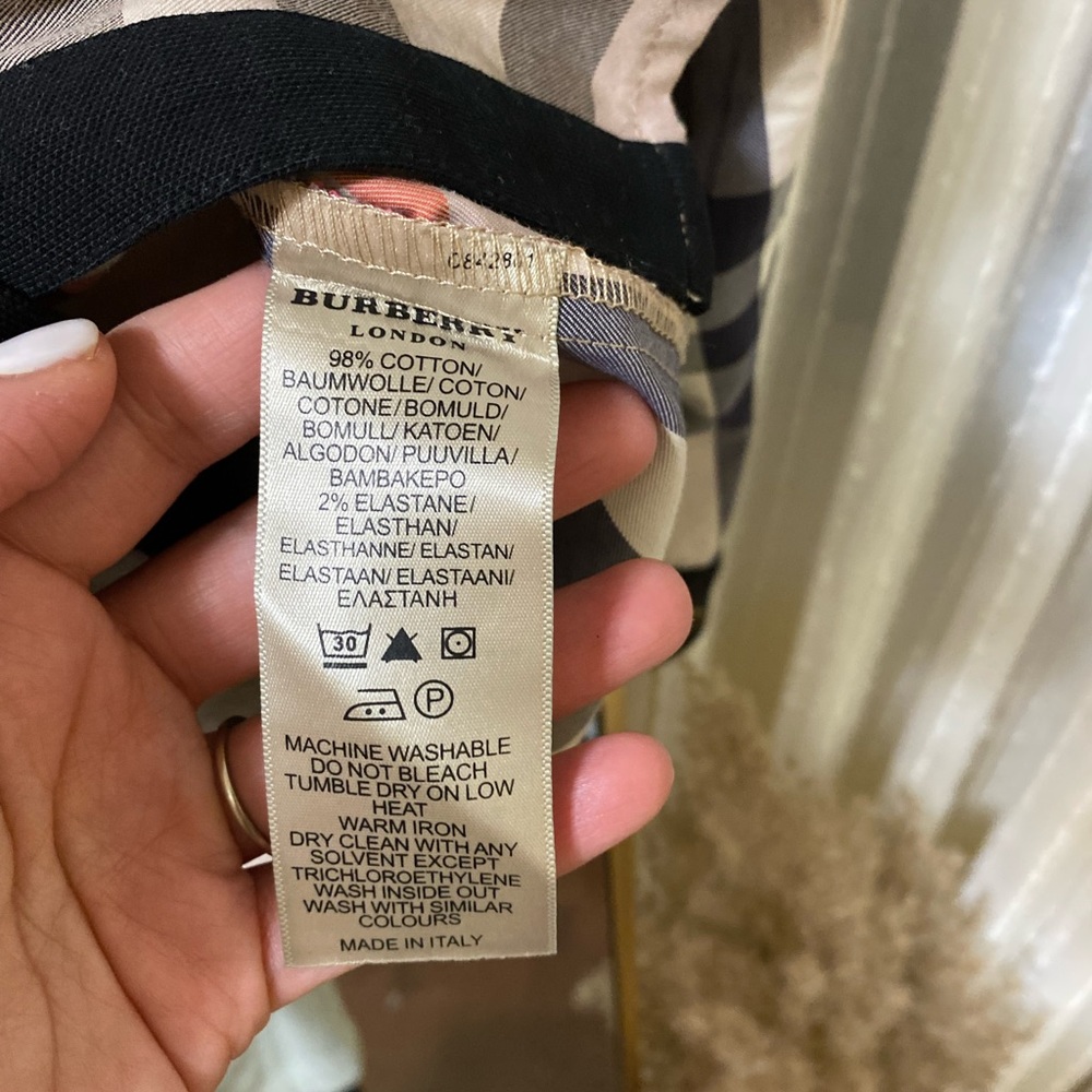 Burberry dress shirt plaid luxury button up cute preppy shirt top iconic - Picture 4 of 4